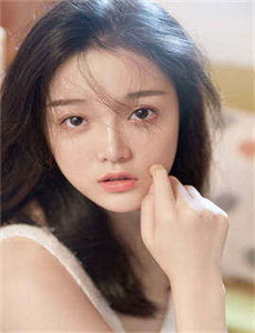 踏雪寻梅