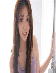 17tv官网-男子霸占产科沙发多名孕妇站一旁